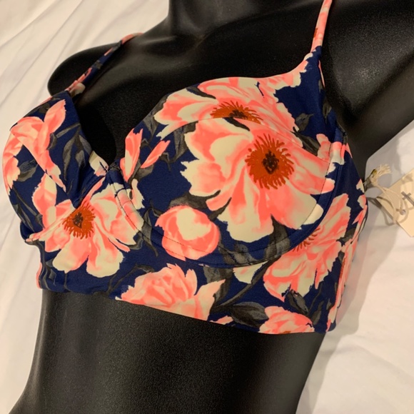 LAST ONE! Tori Praver Seafoam Floral Indigo Blue Bikini Set: Medium - Picture 4 of 11